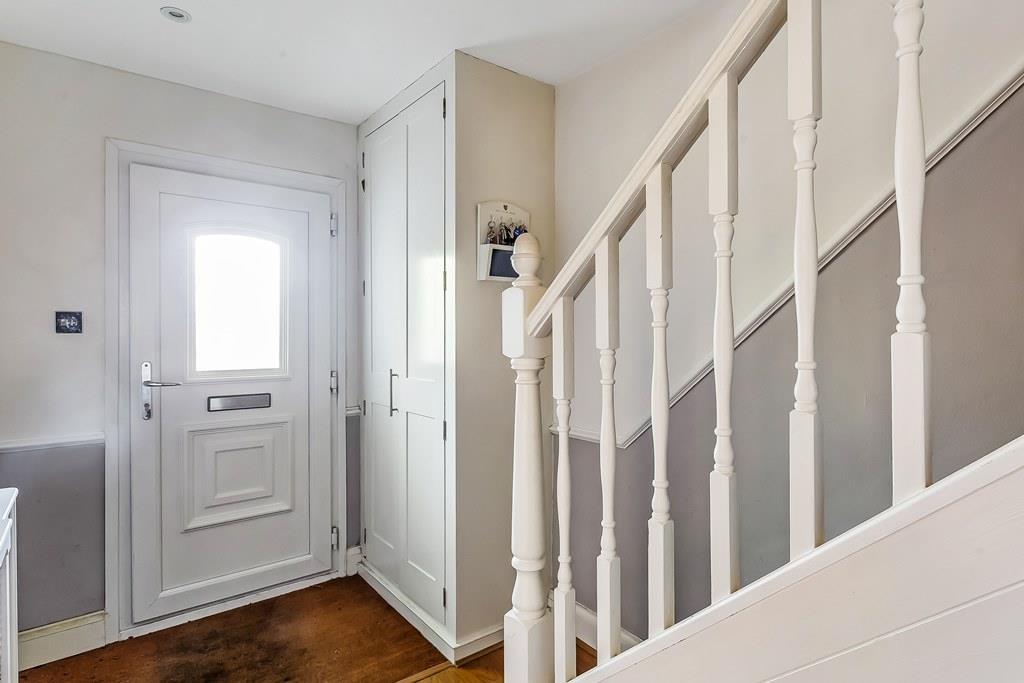 28-Clare-Crescent-10.jpg