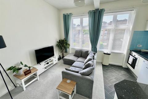 1 bedroom flat to rent, Pine Tree Glen, Westbourne, Bournemouth