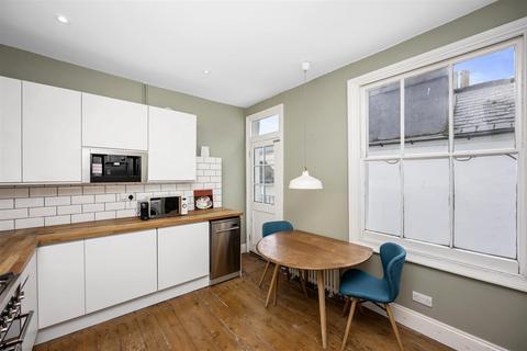 2 bedroom apartment to rent, Holland Road, Hove