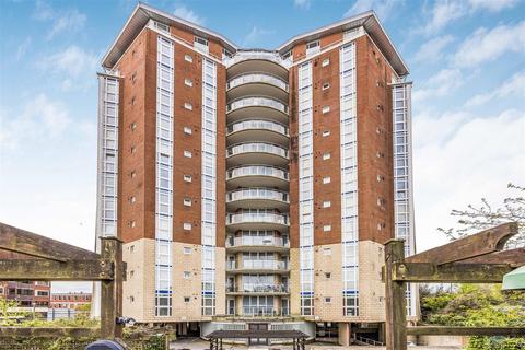 2 bedroom flat for sale, Richmond Hill Drive, Bournemouth