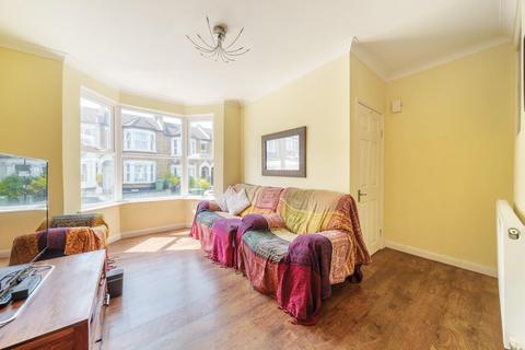 27 Chancelot Road, London, SE2 0NB