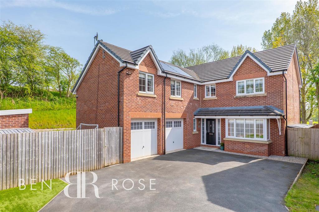 Rosebay Gardens, Higher Walton, Preston 5 bed detached house for sale £479,950