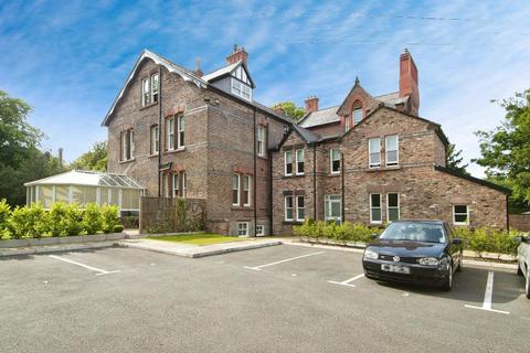 2 bedroom apartment for sale, Lyndhurst Road, Mossley Hill