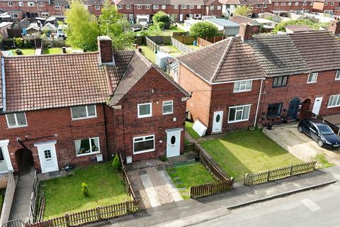 3 bedroom end of terrace house for sale, Clayton Avenue, Pontefract WF9