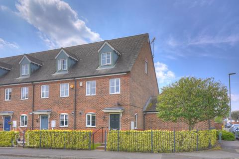 3 bedroom end of terrace house for sale, Birch Road, Ashby-De-La-Zouch