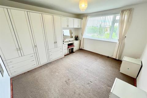 2 bedroom semi-detached bungalow for sale, Eddrington Grove, Westerhope, Newcastle Upon Tyne