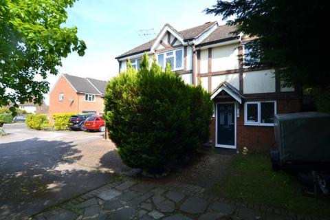 2 bedroom house to rent, Twisell Thorne, Church Crookham GU52
