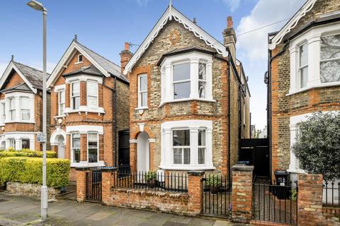 18 Burton Road, Kingston Upon Thames, KT2 5TF