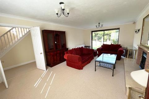 4 bedroom house to rent, Westminster Drive, Wilmslow