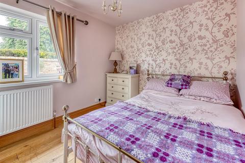 4 Mayfield Road, Albrighton, Wolverhampton, WV7 3JY