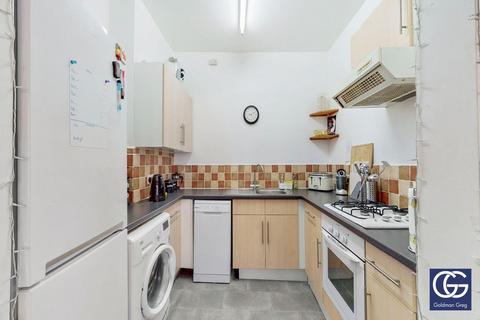 3 bedroom apartment to rent, Balham Hill, London, SW12