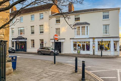 2 bedroom flat for sale, The Woolpack, Market Street, WARWICK