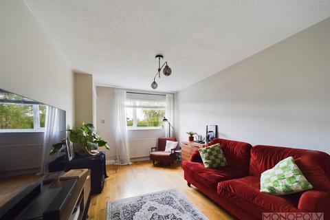 12 Bader Court, Wrexham, LL13 9QN