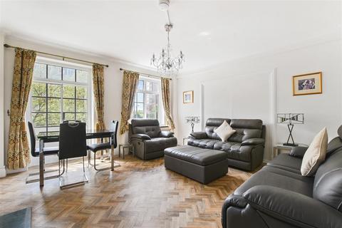 3 bedroom apartment to rent, Maida Vale, London