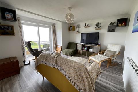 2 bedroom flat for sale, Scholes Park Road, Scarborough, YO12 6RR
