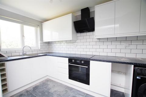 1 bedroom house to rent, Marney Road, Swindon SN5