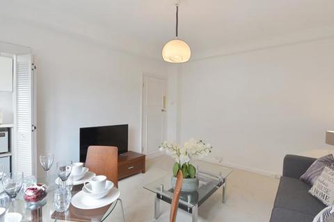 1 bedroom apartment to rent, Hill Street, London