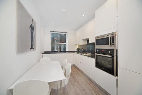 3 bedroom apartment to rent, Abbey Court, Abbey Road