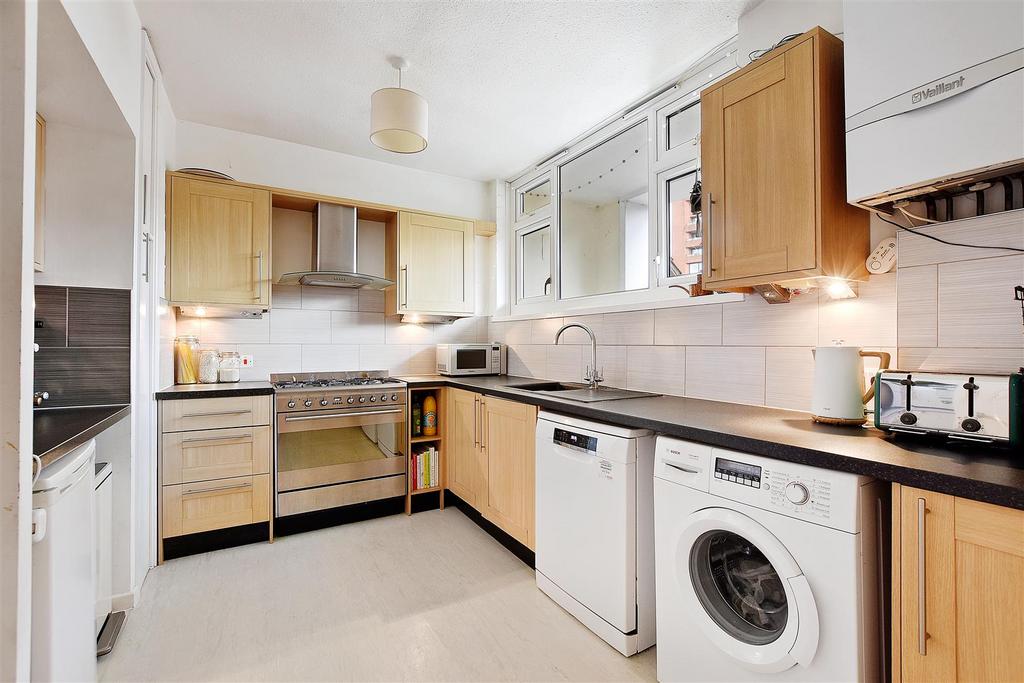 11-55c3 GCPMSC - 78 Dobson Close - Kitchen -Origina