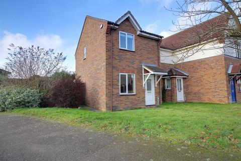2 bedroom end of terrace house to rent, Willow Road, Scarning, Dereham