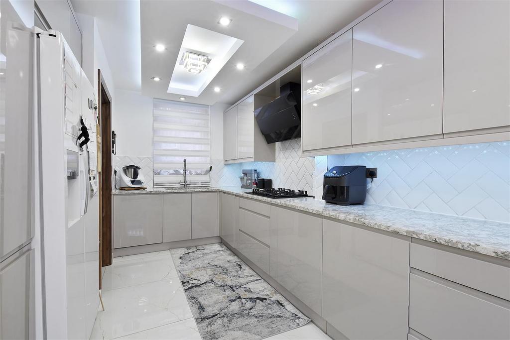 09-fe1d GCPMSC - Bramshurst - Kitchen -Original (6)