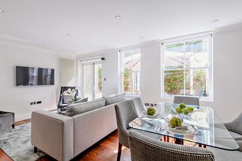 3 bedroom flat to rent, Garden House, Kensington Gardens Square, London, W2
