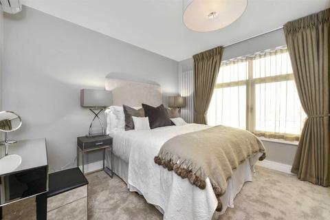 3 bedroom apartment to rent, Boydell Court, St Johns Wood Park, St Johns Wood