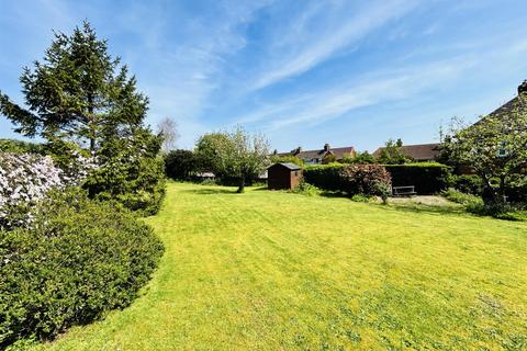 2 bedroom end of terrace house for sale, Beechy Gardens, Eastbourne BN20