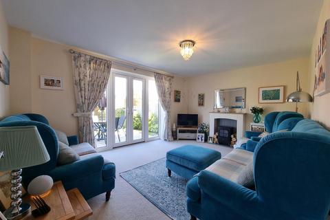 3 Franklin Close, Wythall, Birmingham, B47 6AL