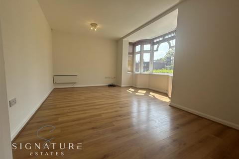 1 bedroom flat to rent, The Avenue Watford Hertfordshire
