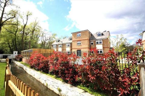 2 bedroom apartment for sale, Minley Road, Fleet GU51