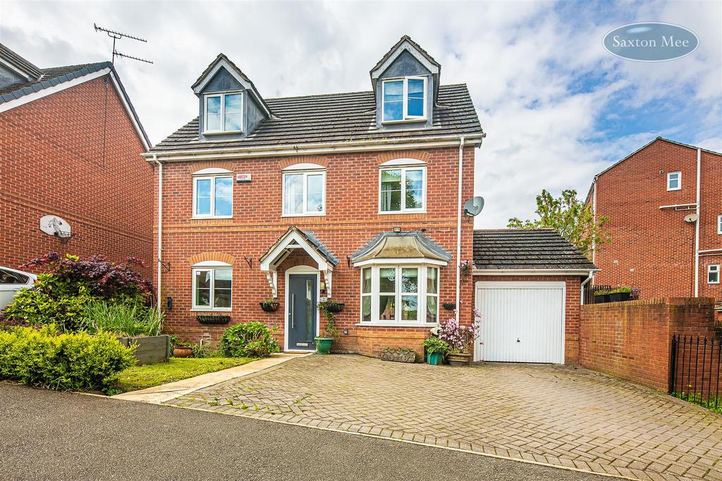 Queenswood Drive, Wadsley Park... 5 bed detached house for sale £435,000