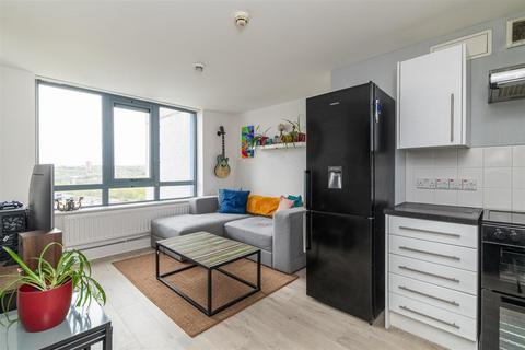 1 bedroom apartment for sale, The Cedars, Park Road, Newcastle Upon Tyne