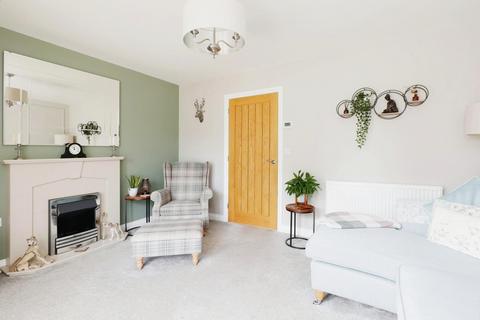 19 Ragley Close, Tamworth, B79 7SW