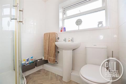 39 Daffodil Walk, Lowestoft, NR33 8NR