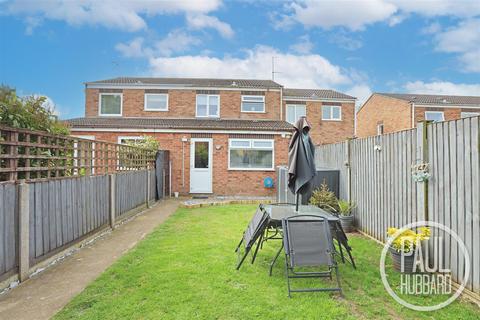39 Daffodil Walk, Lowestoft, NR33 8NR