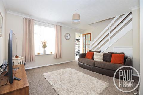 39 Daffodil Walk, Lowestoft, NR33 8NR