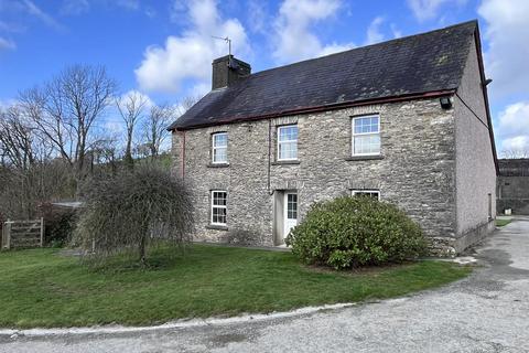 Farm for sale, Teifi Valley, Llanybydder