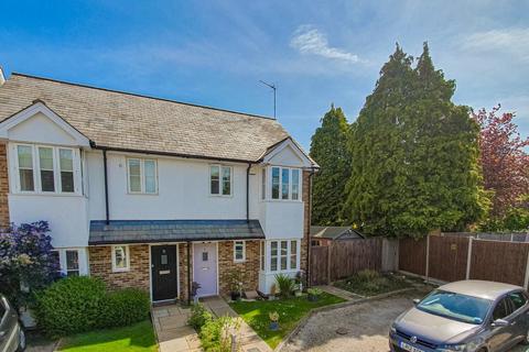 3 bedroom semi-detached house to rent, Station Yard, Buntingford