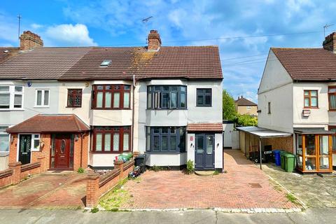 21 Rainsford Way, Hornchurch, RM12 4BJ