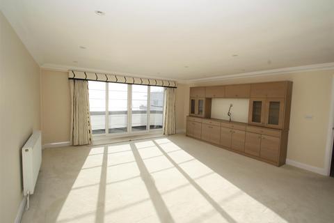 2 bedroom apartment to rent, Seaforth Road, Westcliff-On-Sea