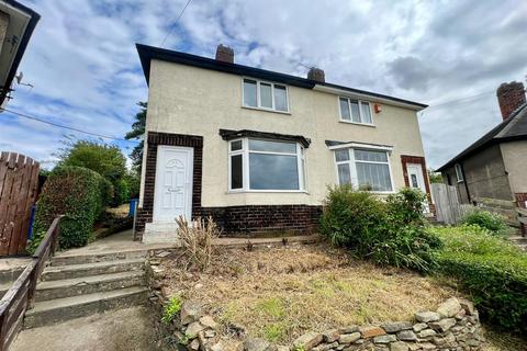 3 bedroom semi-detached house to rent, Swaddale Avenue, Tapton