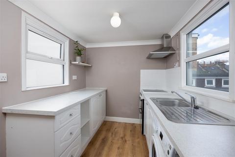3a Heath Road, Thornton Heath, CR7 8NF