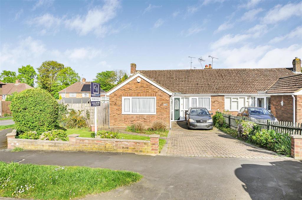 Jenkins Avenue, Bricket Wood, St. Albans 3 bed semidetached bungalow