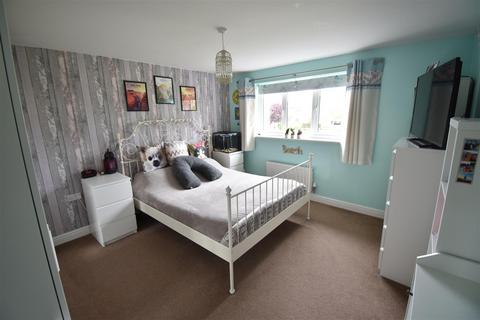 22 Fennel Road, Portishead, Bristol, BS20 7FB