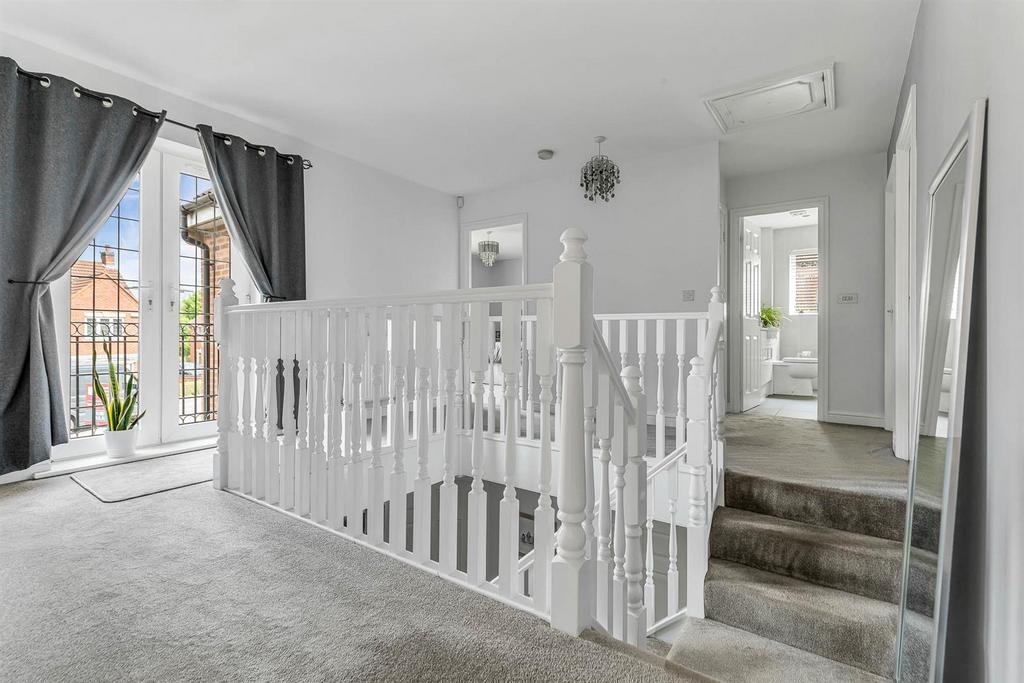 First floor galleried landing