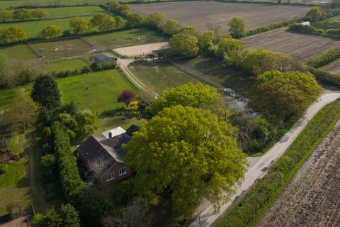 4 bedroom detached bungalow for sale, Ruddings Lane, Ellerton, York