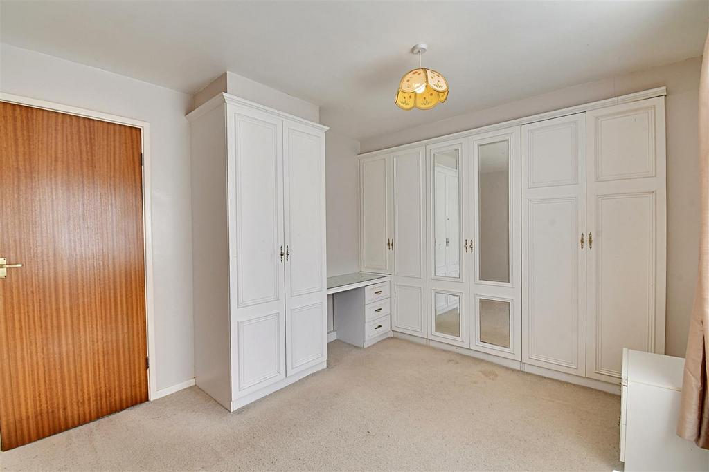 Bedroom 1 2.jpg