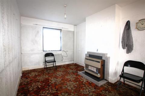 2 bedroom terraced house for sale, Hawkes Road, Mitcham
