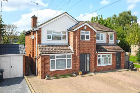 3 bedroom semi-detached house for sale, Herongate Road, Cheshunt, Waltham Cross